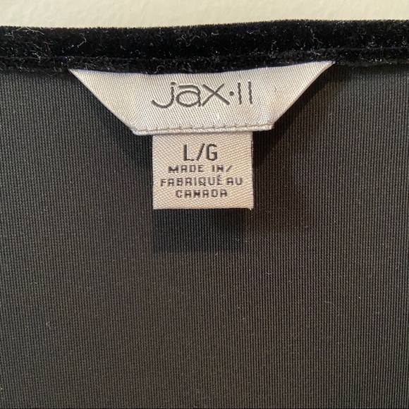 Velvety Gathered Black Blouse - Picture 2 of 3